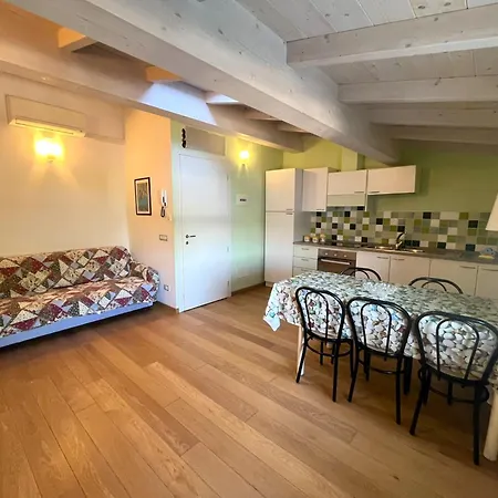 Appartement Lungomare Seafront - Goelba
